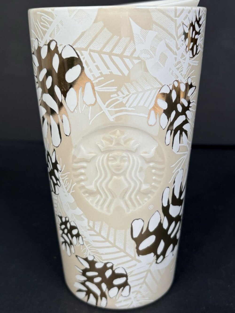 Starbucks 2020 Holiday Pine Cone Travel Mug Tumbler Beige Gold Ceramic 12 fl oz